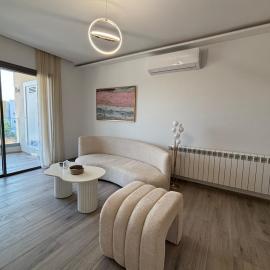 NEW Bright Luxury 1BR Central