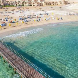 Chalet Sea View with Private Garden North Coast Ras El Hekma Coral Hills, hotel v mestu Jalāl