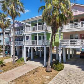 KeyLime Downtown Gulf View-FREE Golf Cart for 2026