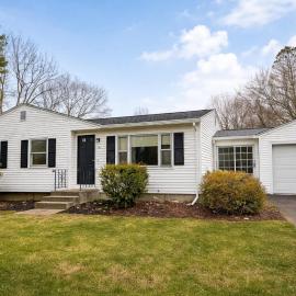 Private Retreat ranch house in South Amherst