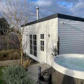 Little Toot, hotel a Carterton