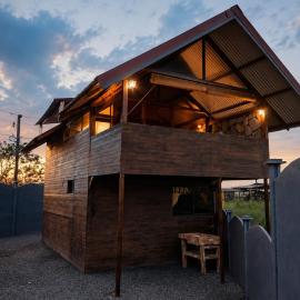 Shanti Cabin Jacuzzi y Escapada Romántica, hotel u gradu Colonia