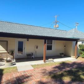 Retro Guesthouse with Boat and RV Parking