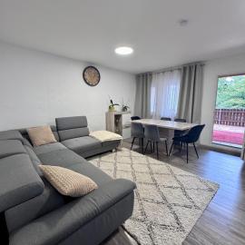 3-Room Apartment with Large Balcony