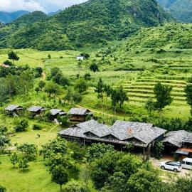 Núi Ngọc Famrstay, hotelli Sơn Lassa