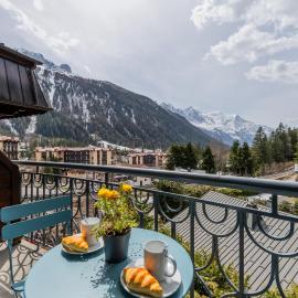 Le Cristal MB18 Mont-Blanc View, Pool, Parking & Free WiFi - Happy Rentals, hôtel à Argentière