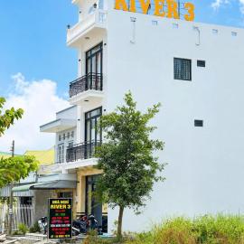 River 3 Hotel