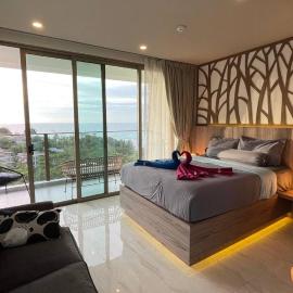 Kamala Sea & Mountain View Suite 1BR with Balcony