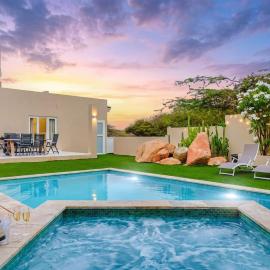 Modern Villas with Private Pools, Whirlpools & Gardens
