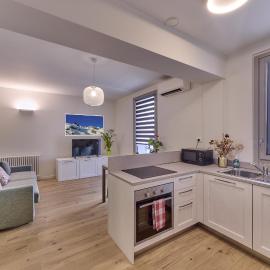 Lecco Lake Apartments Villa Liberty, hotel v mestu Lecco