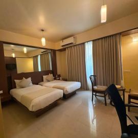 Ivy Studio Hotel Near Pune Airport