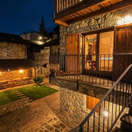 Cal Cente d'Isòvol - Mountain House with Garden and Views