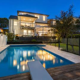 Freshwater Retreat, Pool and Sunset Views