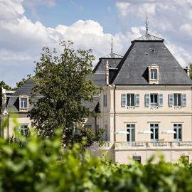 Château de Cîteaux - Fontenille Collection, hotel v mestu Meursault