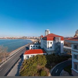 Floral Hotel Qingdao Dreamship Seaview Hotel