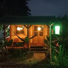 Tetebatu Sasak House Bungalow, хотел в Тетебату