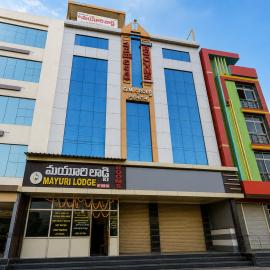 Hotel Swarna Mayuri