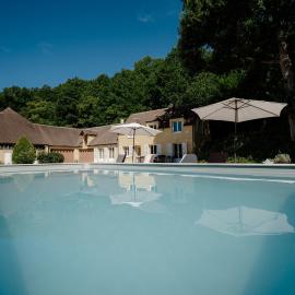 Domaine de Thironne Lac & Nature, хотел в Montigny-le-Chartif