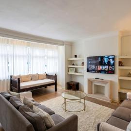 Spacious 3BR Home in Heart of Wimbledon