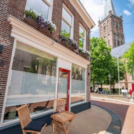 Luxe Stadswoning in historische vesting Steenwijk, hotel em Steenwijk