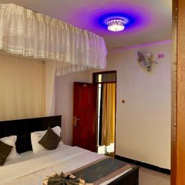 KH KH Hotel, hotel en Kasese