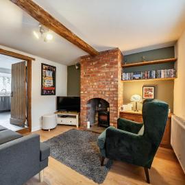 Quaint Cottage in Charming Evesham