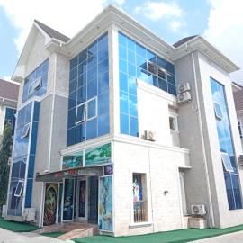 Heavenly Royal Hotel and Apartment, ξενοδοχείο σε Gwarinpa