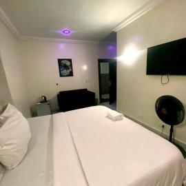 Centenary Hotel
