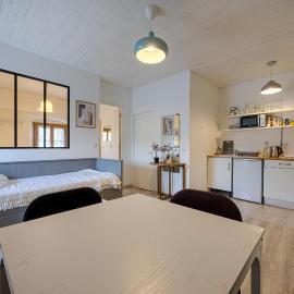 Entre 2 Lacs - Bel appt pour 4 proche dAnnecy, hotel a Rumilly