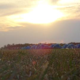 NIBIRU OFFICIAL ACCOMMODATION LUNR Camp, hotel em Costinesti