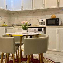 Luxury Accommodation Near Abu Dhabi Airport, hotel v destinaci Abu Dhabi