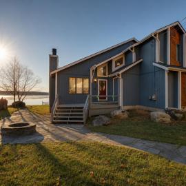 Lakefront Cabin: Kayaks, Paddle Boards & Fishing