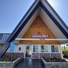 Economy Inn Fresno Yosemite '''NEWLY REMODELED''', hotel em Fresno