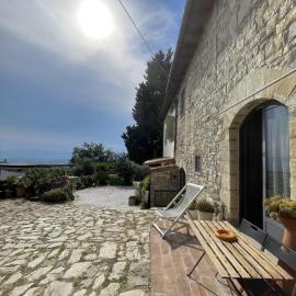 Casa di Gera - Luminoso Bilocale in Fattoria, hotel a Gualdo