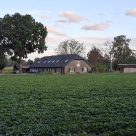 De Strijpse Hoeve, een ruime woning in de Peel, hotel en Aarle-Rixtel