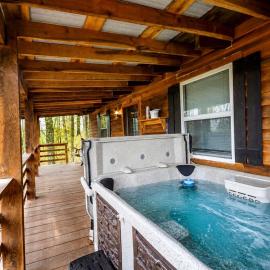 Hot Tub Arcade WiFi Whispering Winds - RRG, hotel in Campton