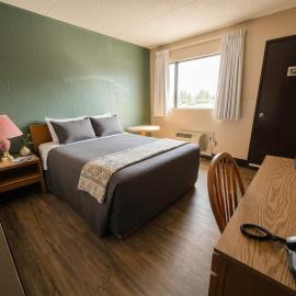 Cedar Inn, hotel u gradu Lojdminster