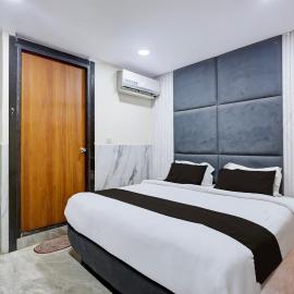 Hotel O SAAN, hotelli kohteessa Indore