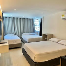 Troya apartaestudio rodadero 1 cuadra de la playa, hôtel à Rodadero