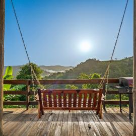 Casa Verde at Hacienda Serena with Mountain View & River, hotel em Las Marias