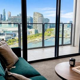 Waterfront 2BR Apartment Free Parking Near Marvel