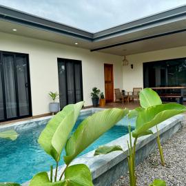Villa Shambala Arenal Volcano View Private Pool 6 Guests, hotel en Tanque
