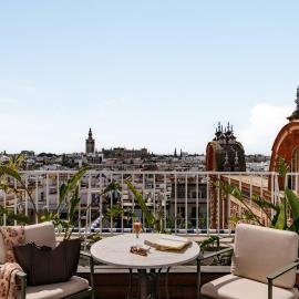 Hotel Colón, a Gran Meliá Hotel - The Leading Hotels of the World: Sevilla'da bir otel