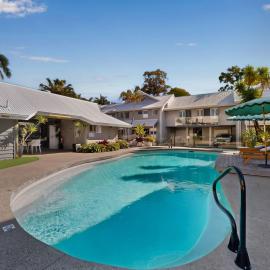 7 Pelican Beach Resort