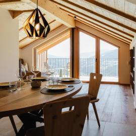 Gfohlerhof Brixen - Farm Holiday Panorama Apartments, Brixen Card, Air-conditioning & Yoga & Speck, viešbutis mieste Brixen