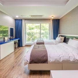 Namwon Hanjeungwonstay Pension, hotel en Namwon