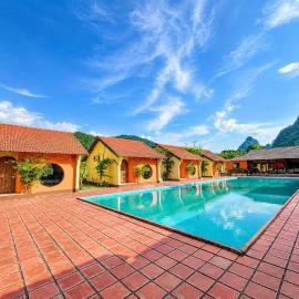 Phong Nha Eco Village, hotel in Phong Nha