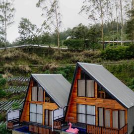 Padangsari Cabin House, hotel i Dieng