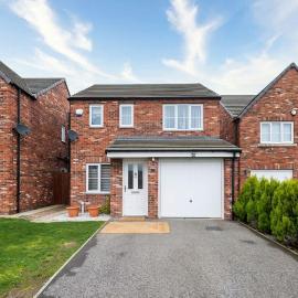 Charming 3 Bedroom Home with Garden near Doncaster, Hotel in Doncaster