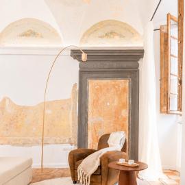 Etruscan Dream Jacuzzi Apartment in the Heart of Perugia